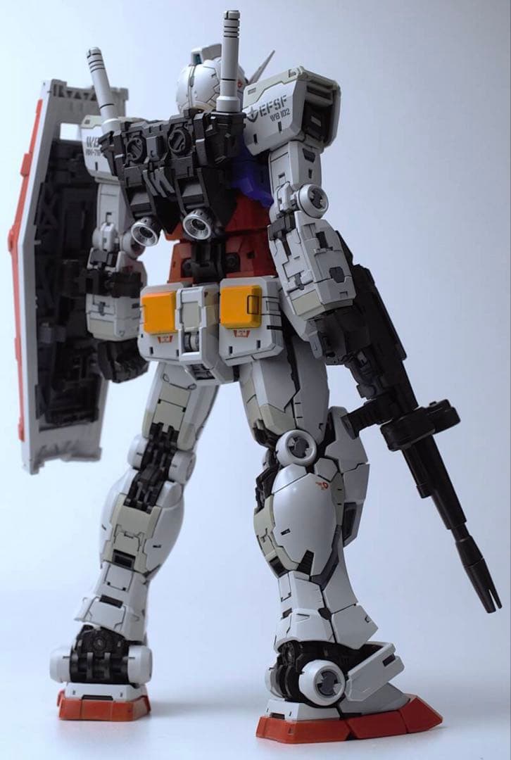 RG拡大版 1/100 RX-78 ガンダム FAT CAT 全塗装完成品 ① - メルカリ