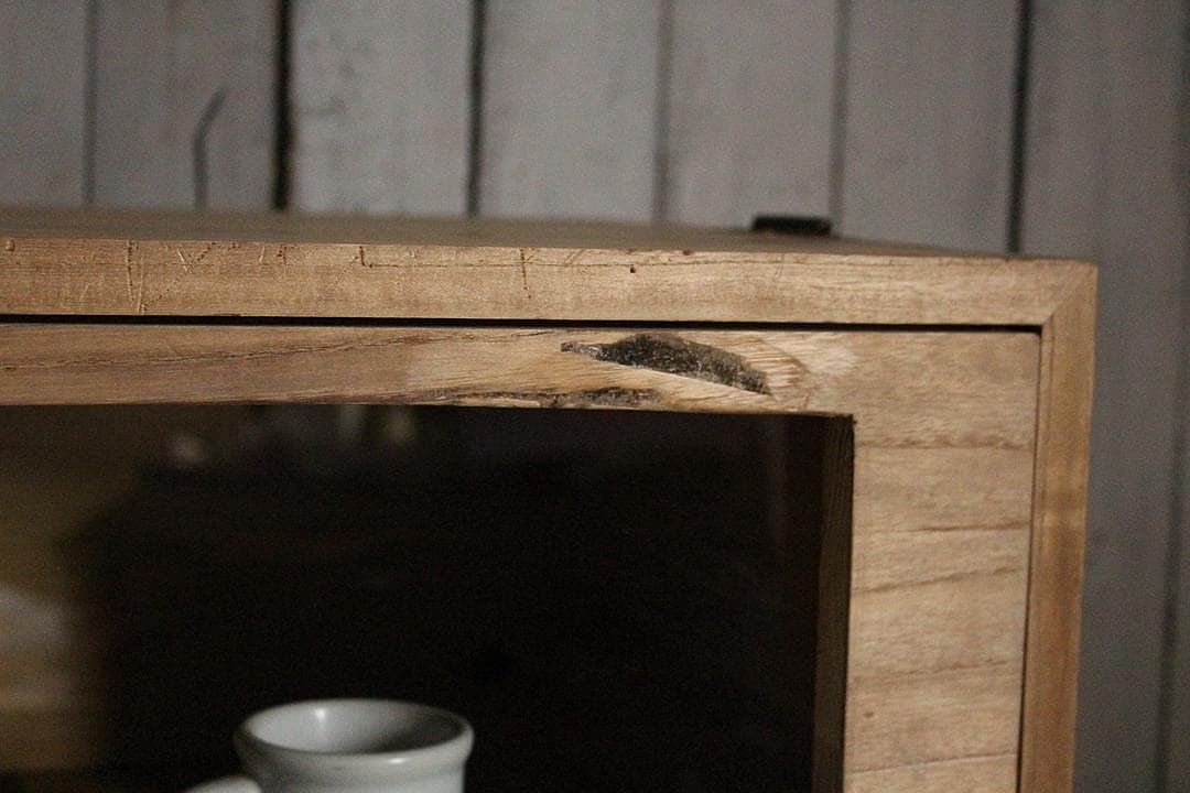 前面ガラスの木製引き出し2段　食器棚　シャツケース　収納棚　古家具