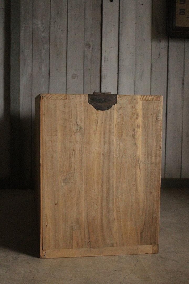 前面ガラスの木製引き出し2段　食器棚　シャツケース　収納棚　古家具