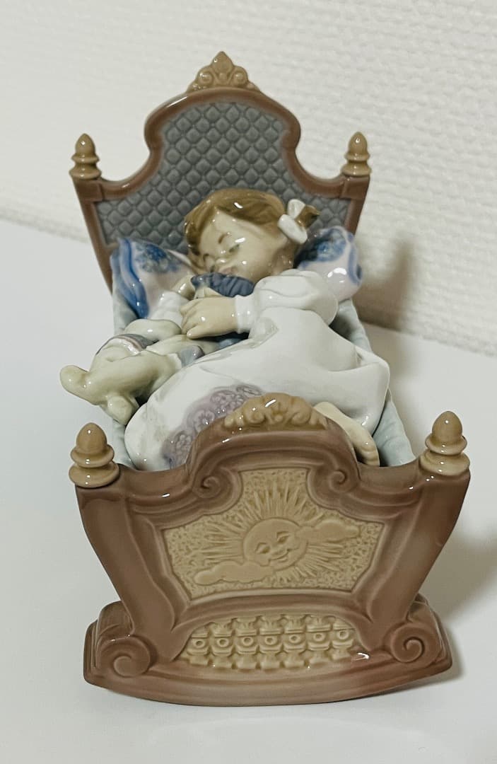 【美品】LLADROリアドロ 『お人形さんと添い寝』05717