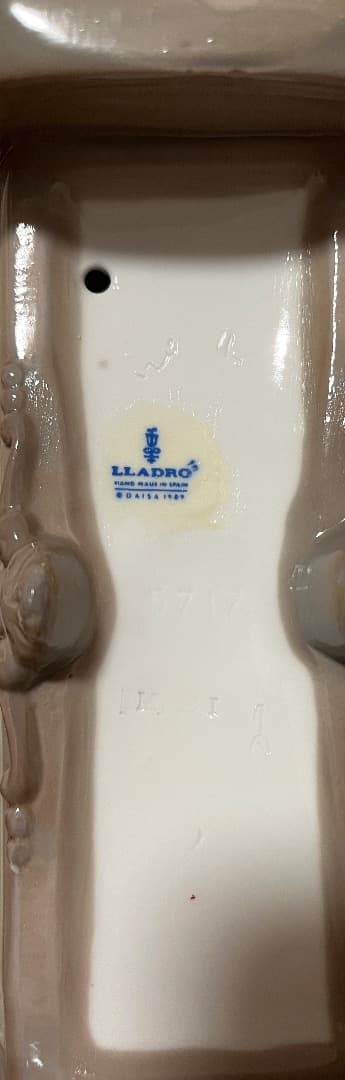 【美品】LLADROリアドロ 『お人形さんと添い寝』05717