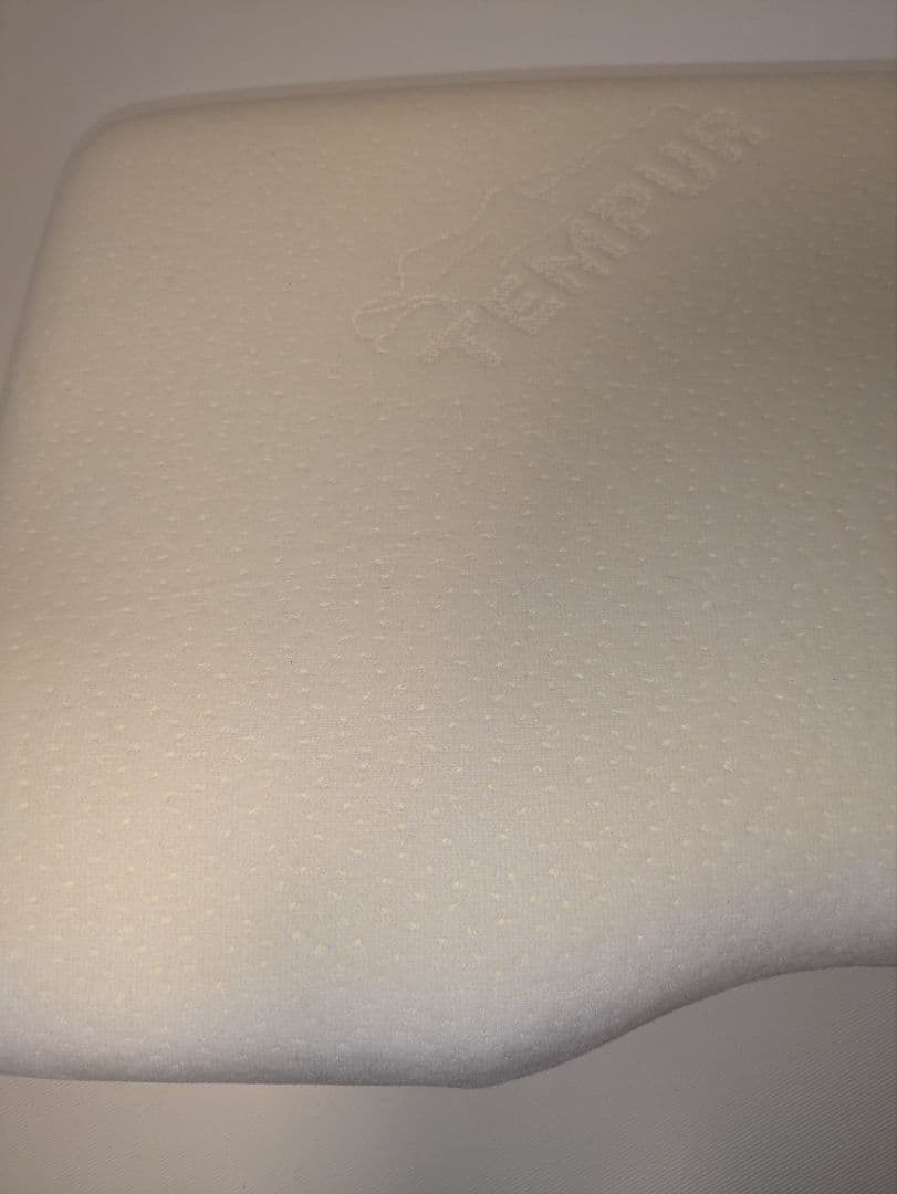 [りゅうチャンさん専用]テンピュール　エルゴプラスピロー枕（ミレニアムピロー）S