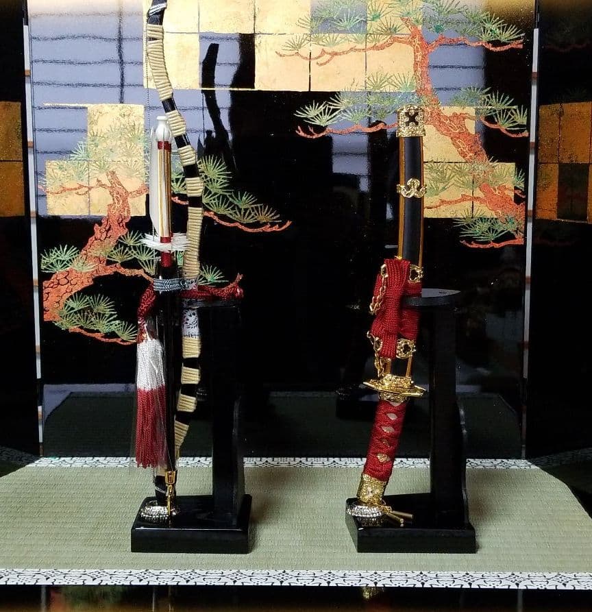 五月人形　15号　台と屏風と弓太刀