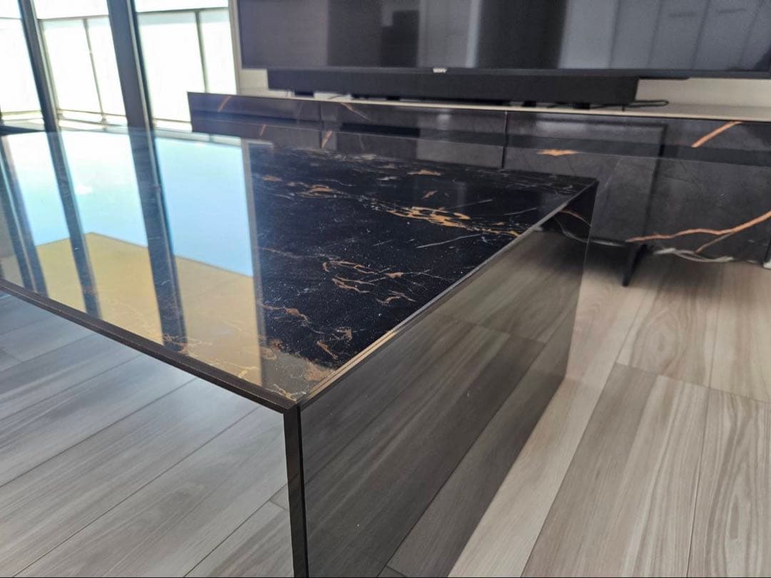 カリガリス　テーブル　ブラックマーブル　ローテーブル　美品　人気カラー