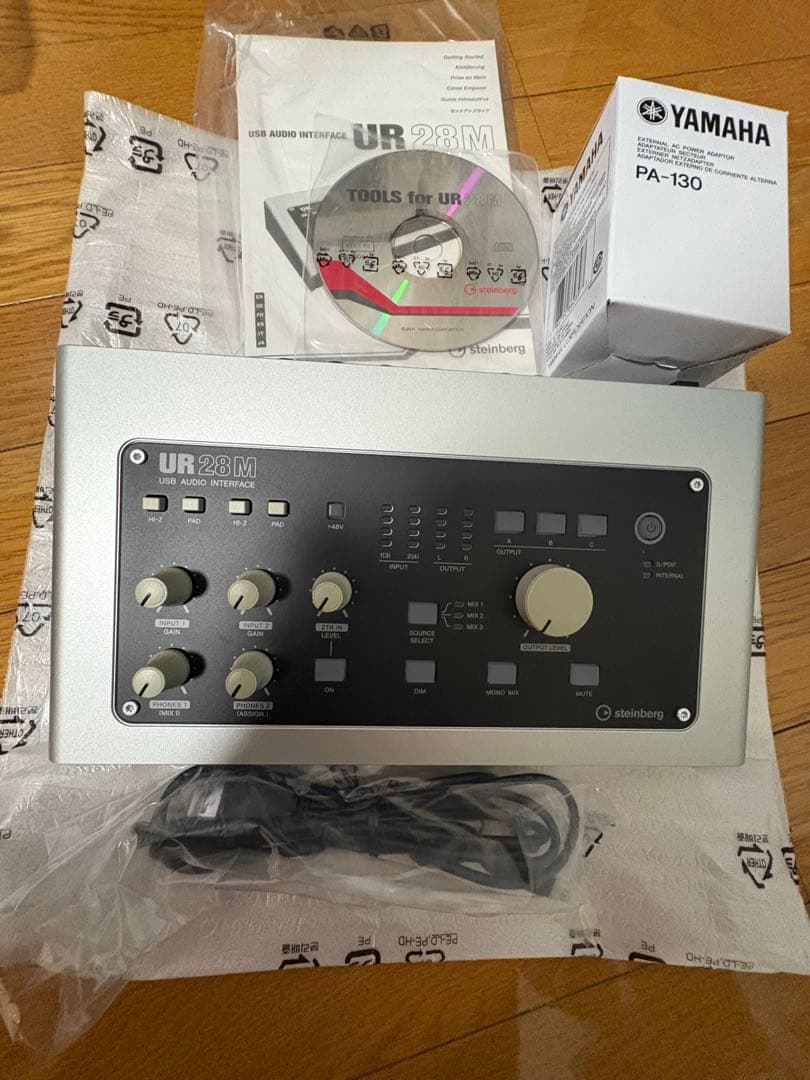 UR28M オーディオインターフェイス