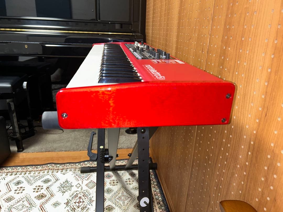 Nord Electro 5D 61鍵 レッド キャリングケース付き