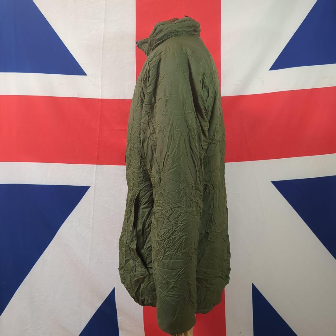 イギリス軍リバーシブルオリーブ/サンドサーマルジャケット（収納袋付）【実物美品】