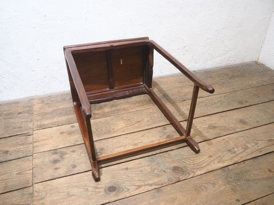 1271 レトロなサイドテーブル　展示台　陳列台　花台　骨董　アンティーク　古木