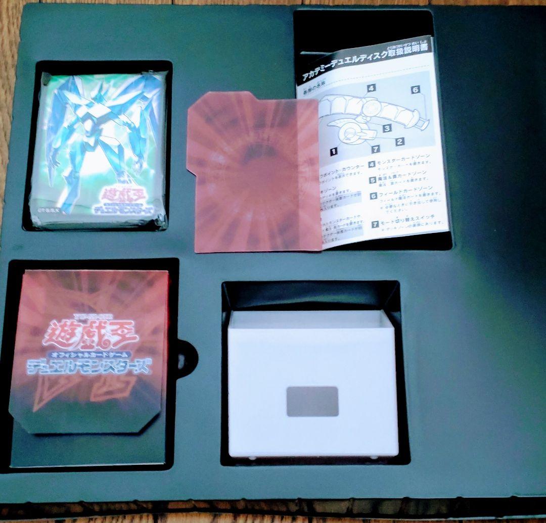 遊戯王 アカデミー デュエルディスク オシリスレッド - メルカリ