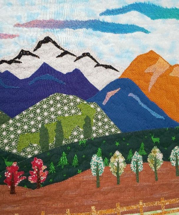 アップリケ　キルト　タペストリー　山と馬のいる風景
