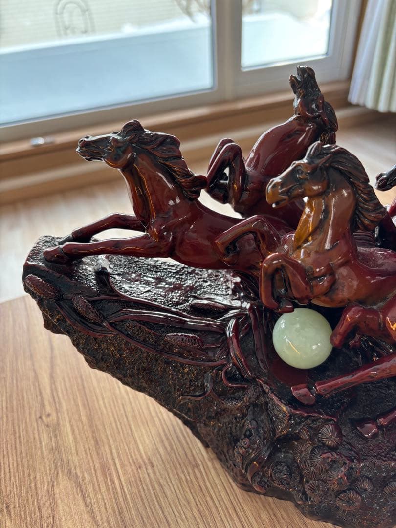 九頭馬 水晶付き 置物 風水 縁起物 開運 - メルカリ