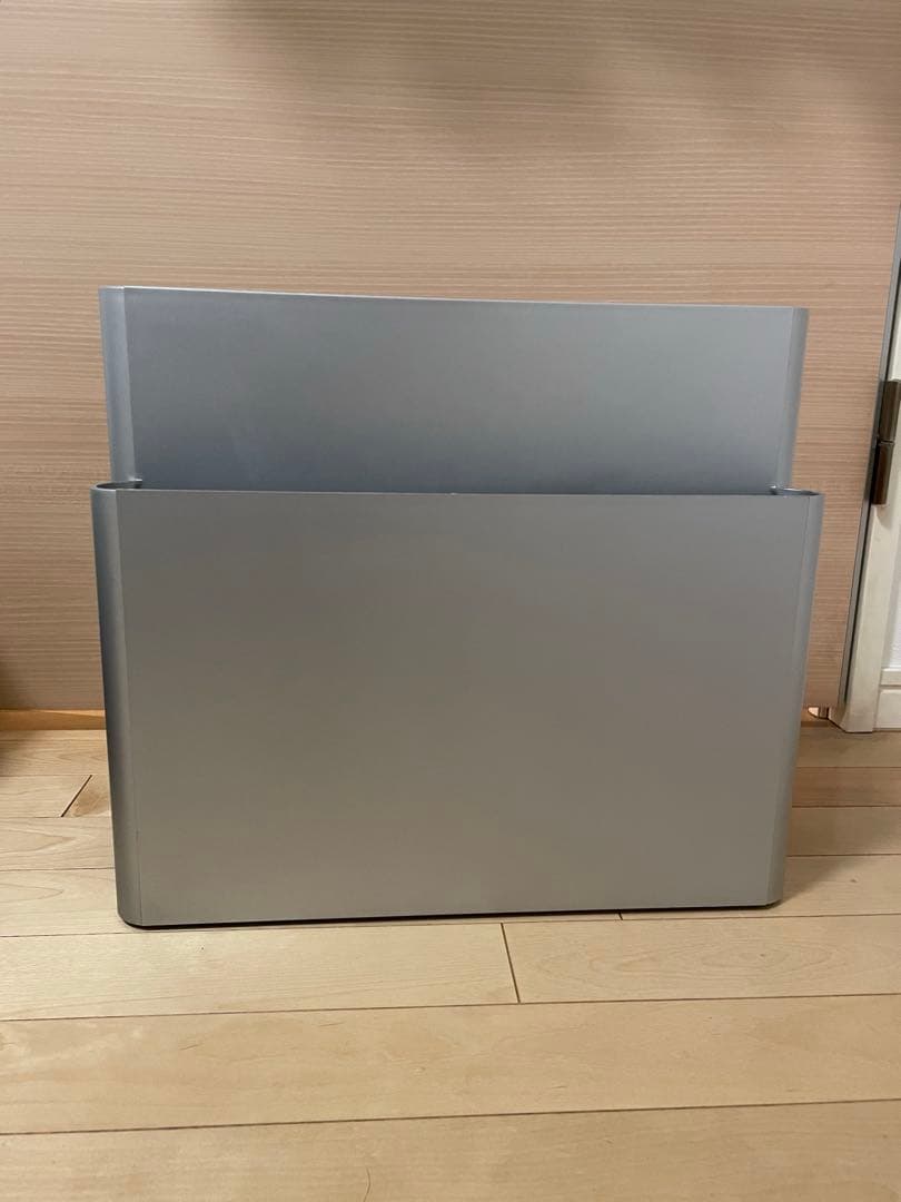 Kartell カルテル マガジンラック 4675 ポルタリビステ　シルバー