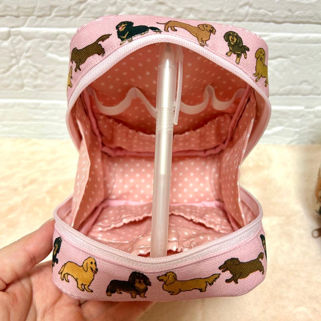 かなみです ダブルファスナーペンケース ダックスフント