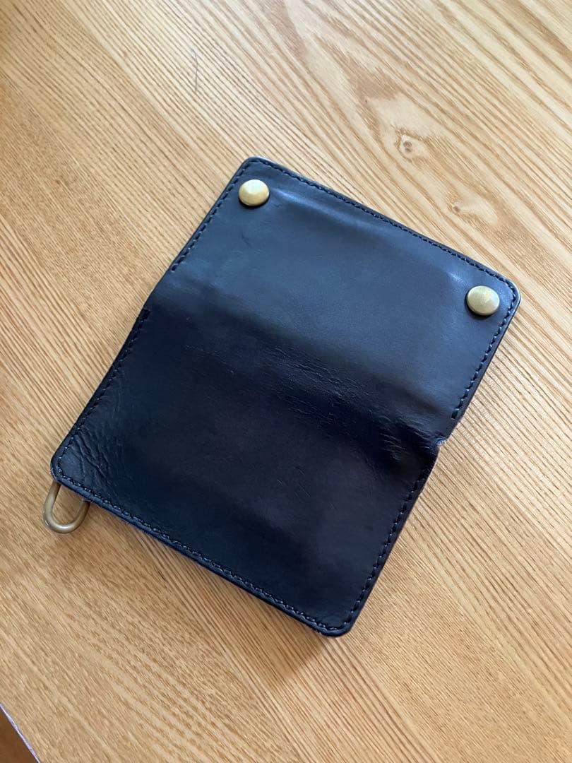 黒レザー ミドルサイズ　トラッカーウォレット