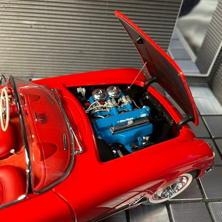 激レア入手困難！未展示品 オートアート 1/18 シボレー コルベット