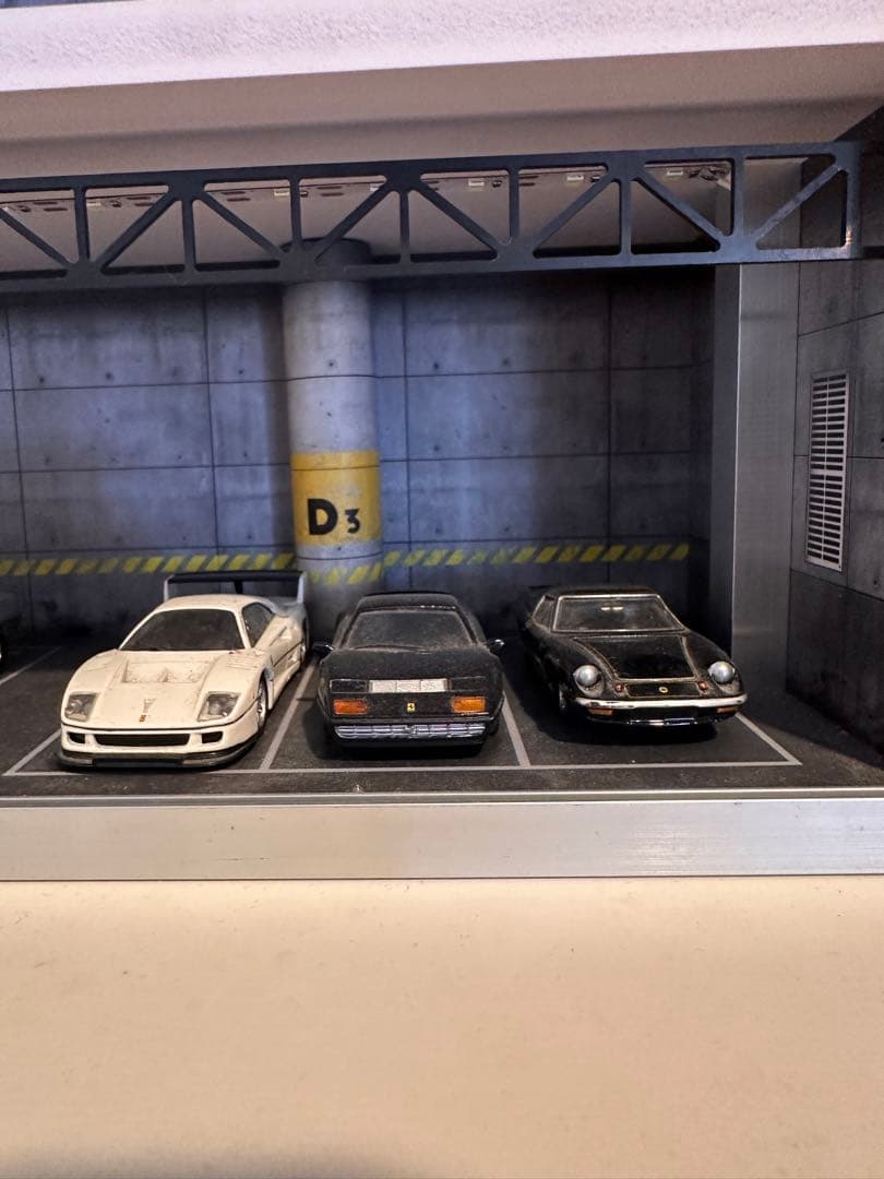 レア ミニカー コレクション 11台展示ケースセット - メルカリ