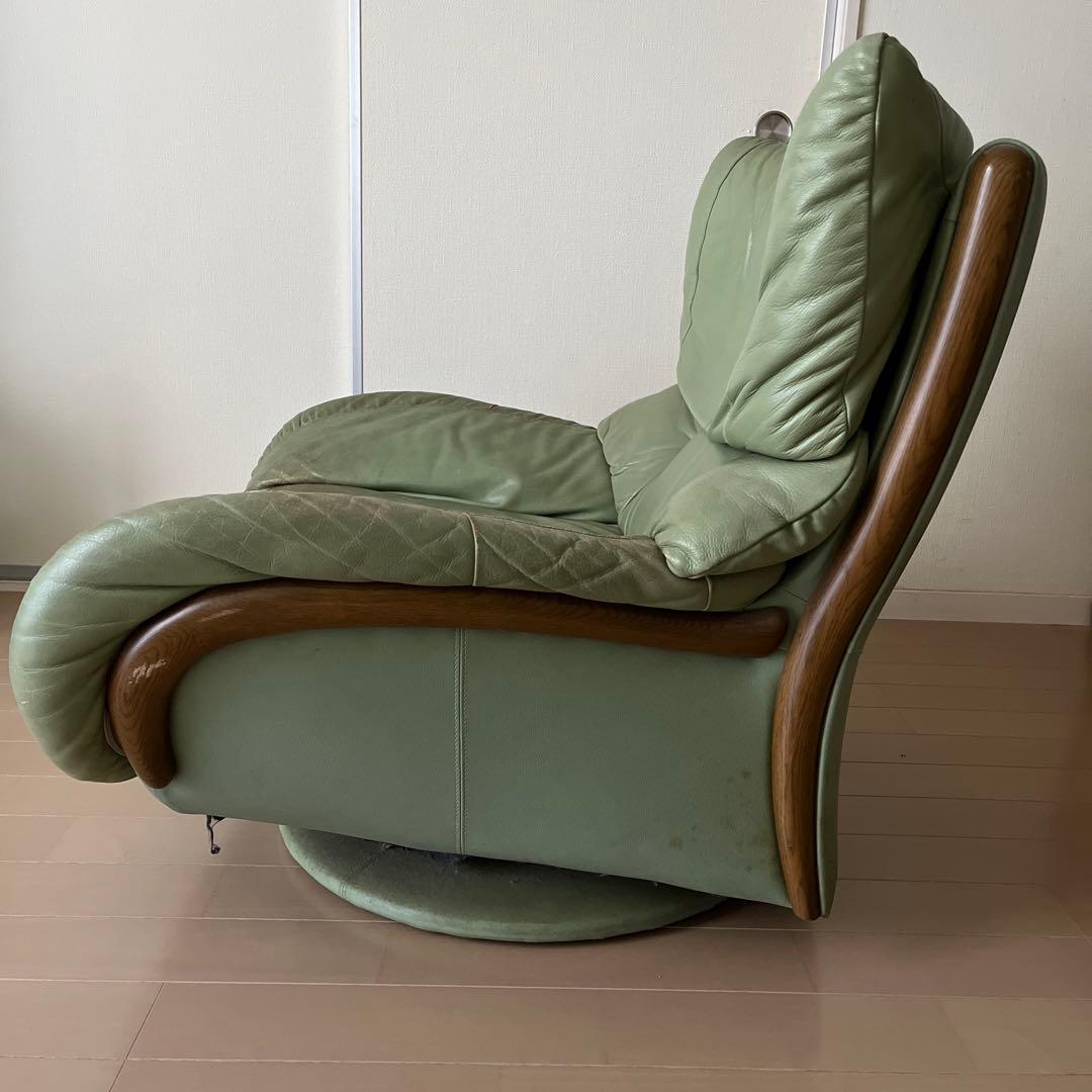 カリモク　緑色 レザー 回転式ソファ　たのめる便　送料込み　匿名発送