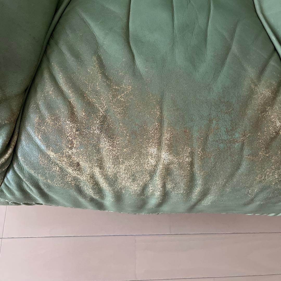 カリモク　緑色 レザー 回転式ソファ　たのめる便　送料込み　匿名発送