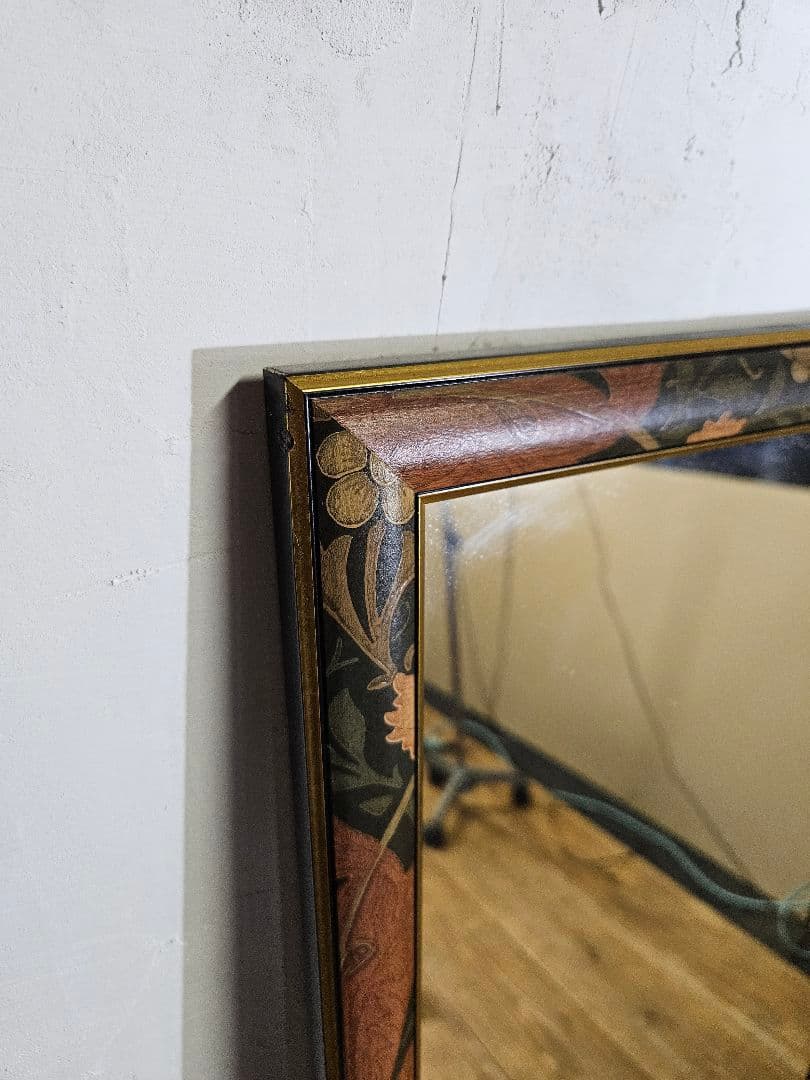 ヴィンテージ 木製 花柄の姿見 ウォールミラー 壁掛け 鏡 ウッドフレーム