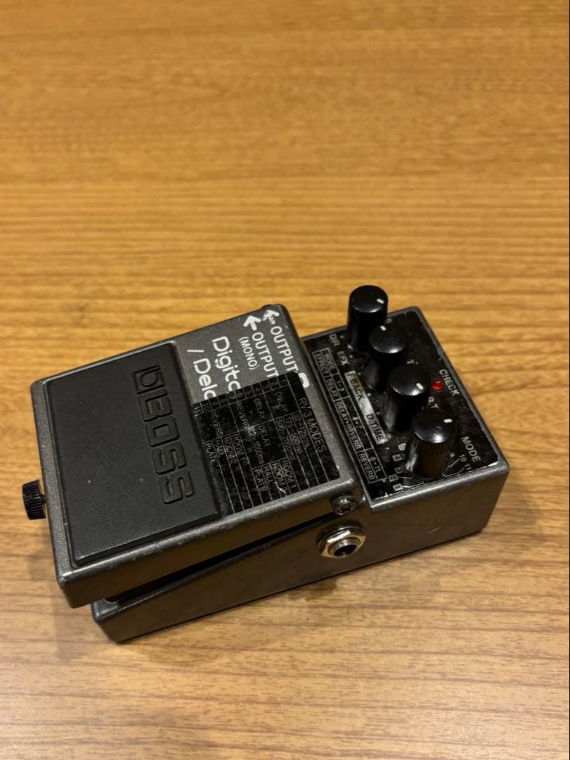 BOSS デジタルリバーブ/ディレイ RV-3