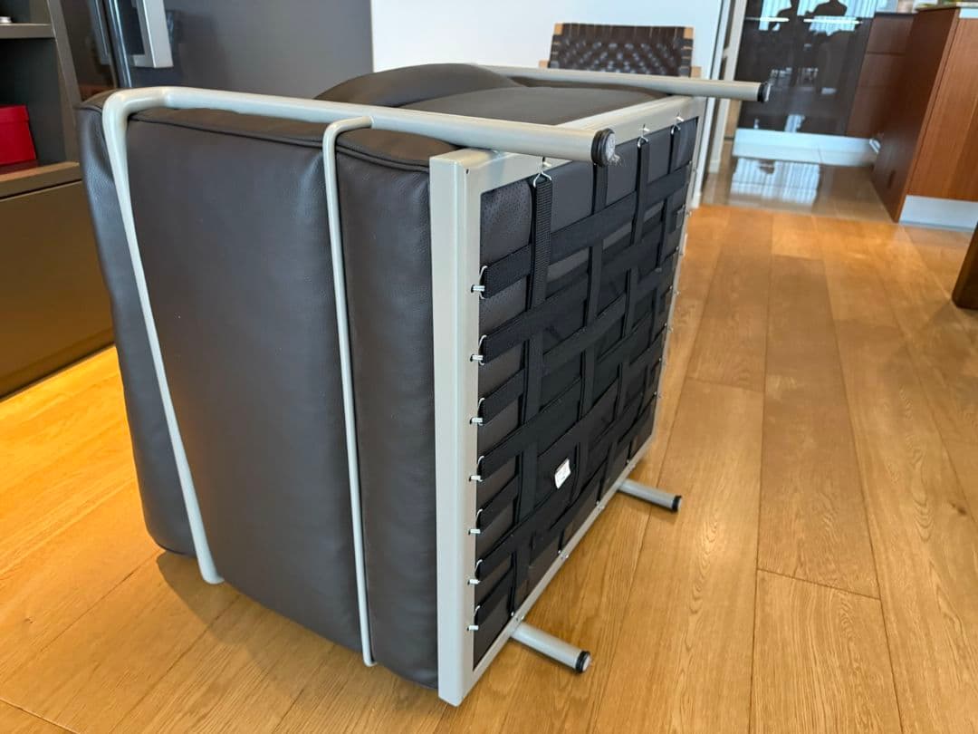 カッシーナ LCシリーズ 1人掛けソファ　ル コルビジェ