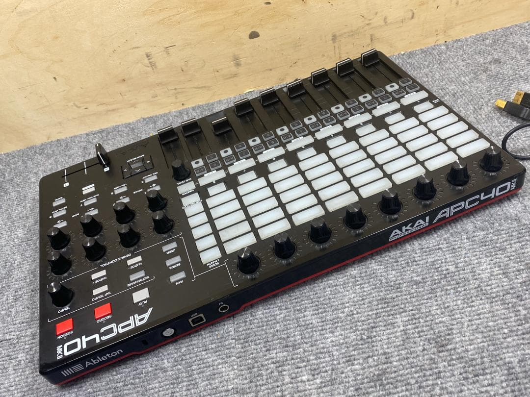 AKAI MPC40 mk2 midiコントロール pad