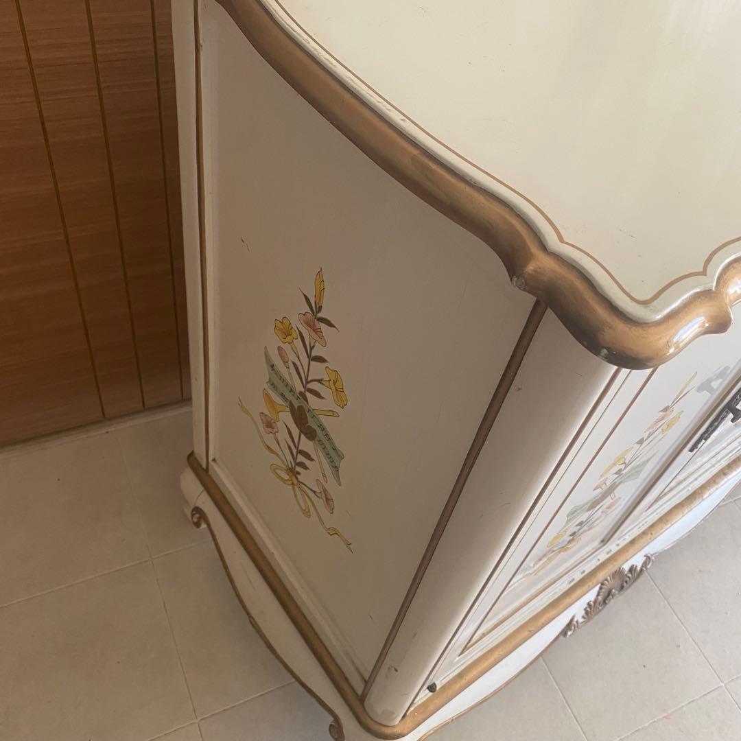 イタリア製　サイドボード　キャビネット　チェスト　トールペイント　猫脚　ロココ