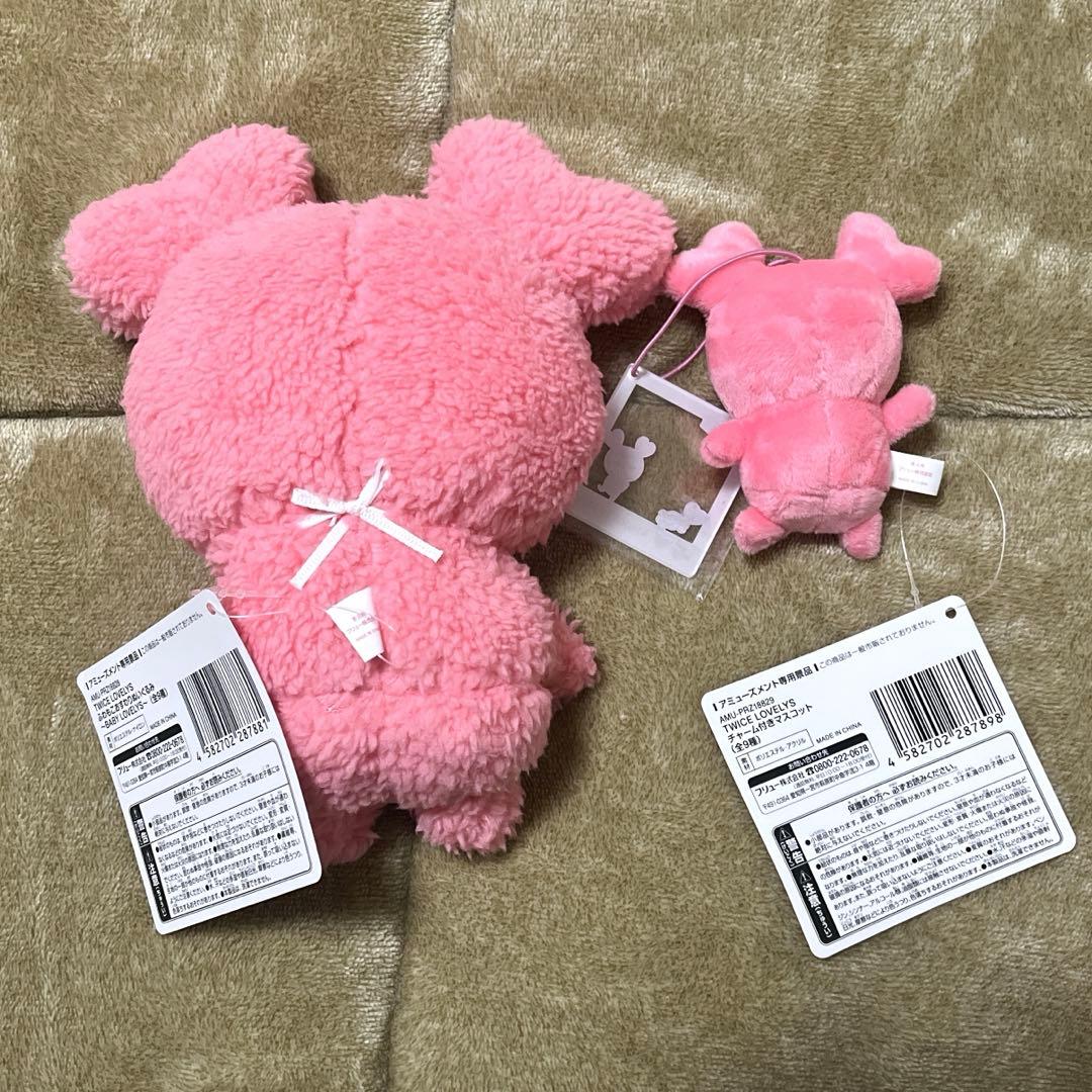 TWICE LOVELYS ふわもこおすわりぬいぐるみ マスコット モモ - メルカリ