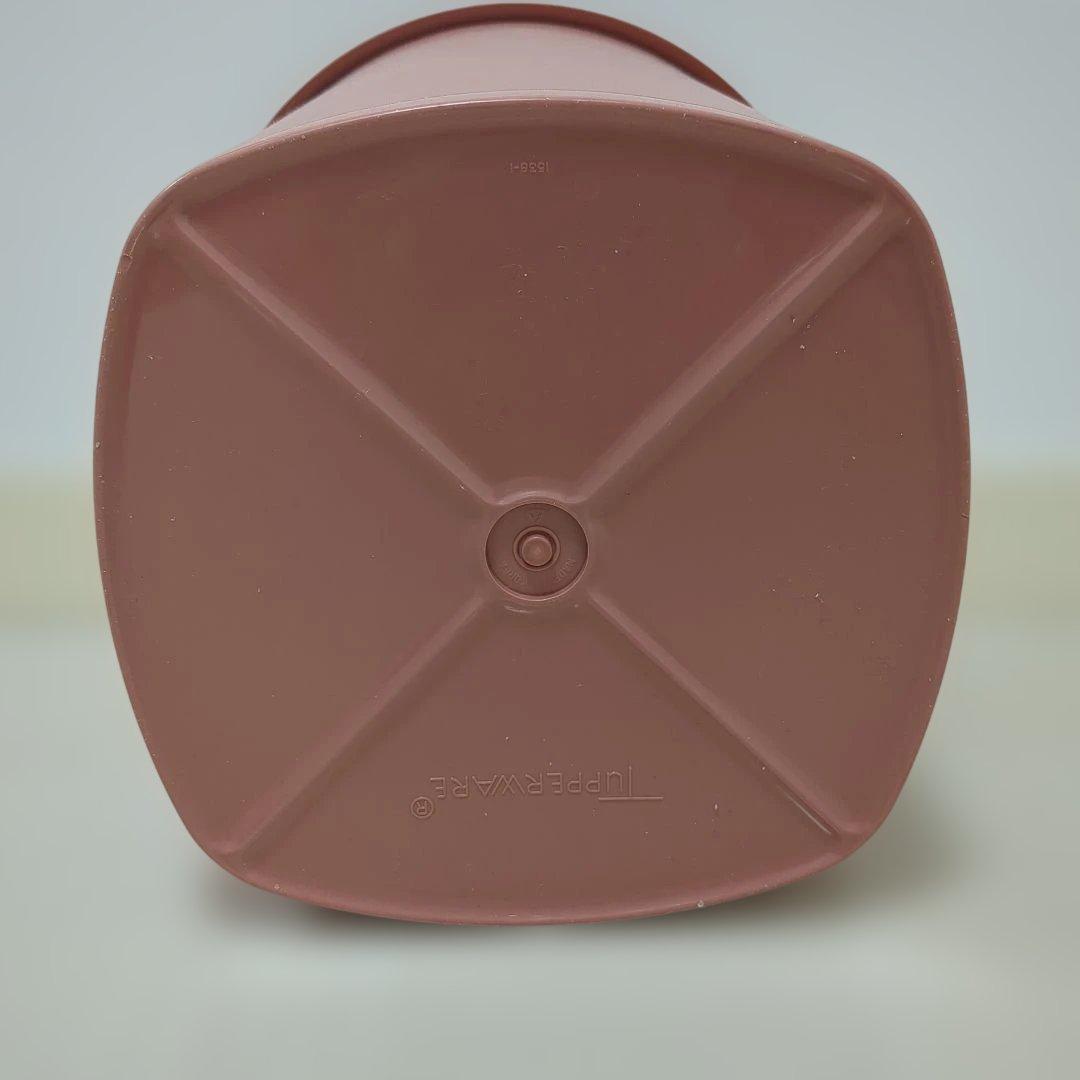 タッパーウェア　マキシクイーンデコレーター　大容量　保存容器　ピンク