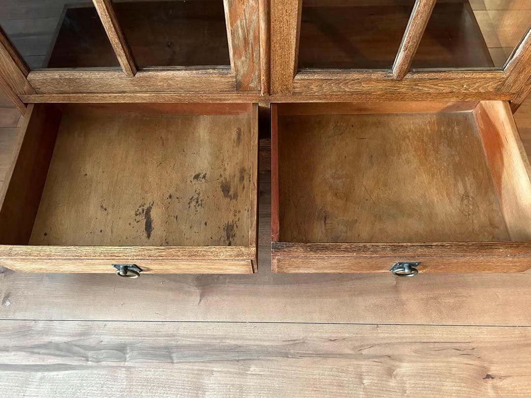 古家具・セン材　キャビネット ガラス扉付き収納棚　ガラスケース