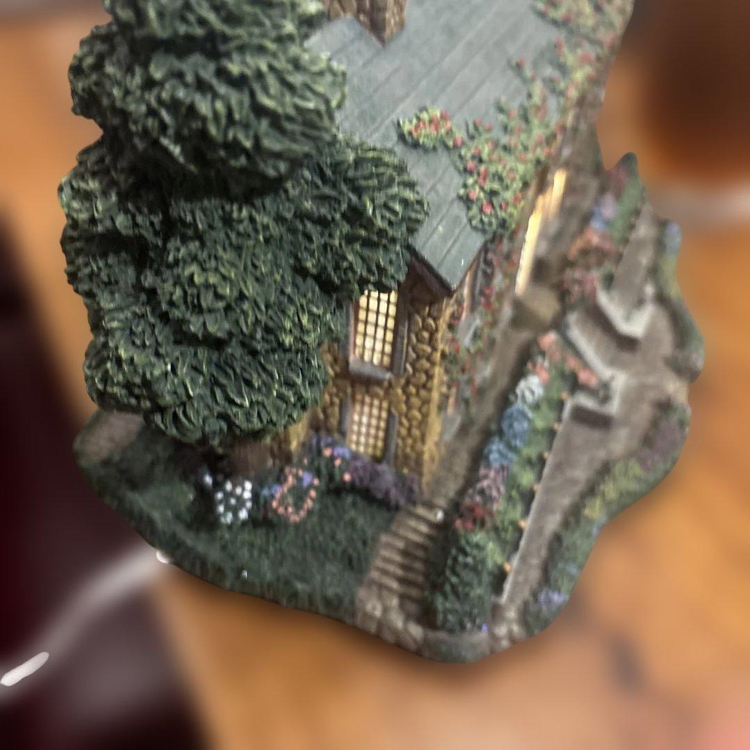 トーマスキンケード氏監修のジオラマ。英国の会議堂 - メルカリ