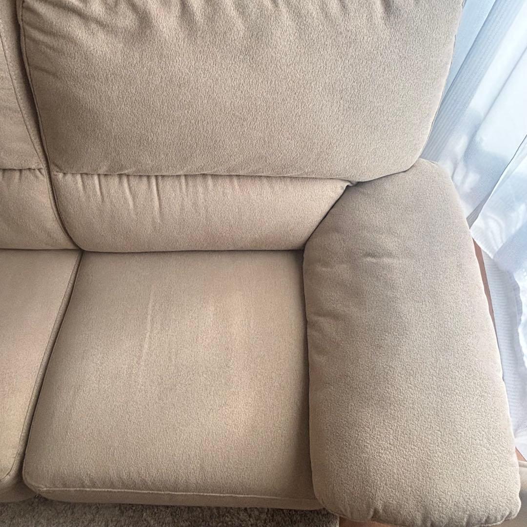 2月まで限定出品‼️ニトリ ベージュ 2人掛け布張りソファ(ウォール3KD BE)