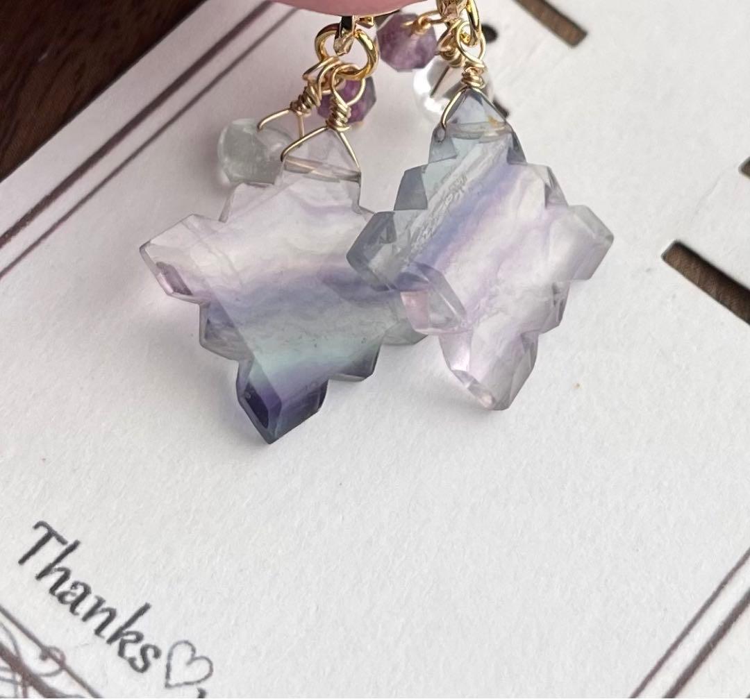 ギザギザカット 透明度綺麗フローライトのピアスチャーム