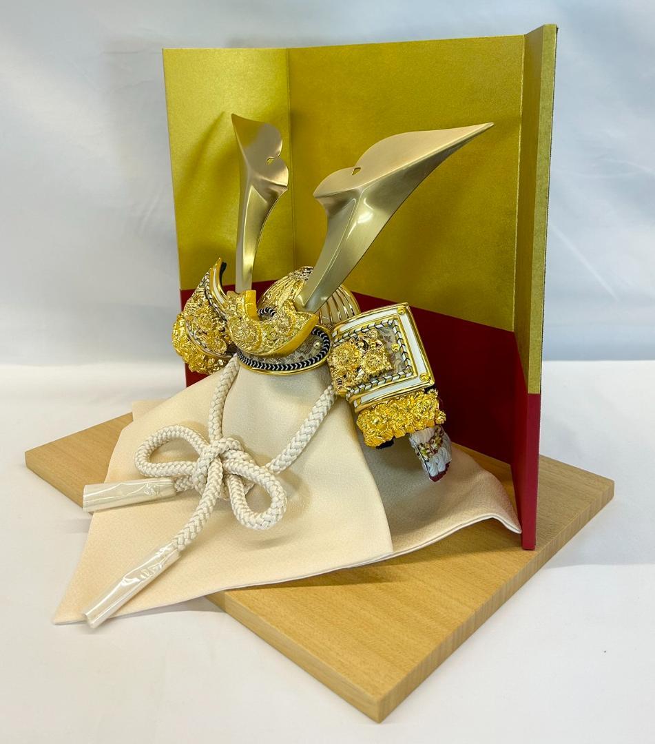 五月人形 兜 S802 金彩レッド 屏風 309 飾り台 32 白木 兜セット