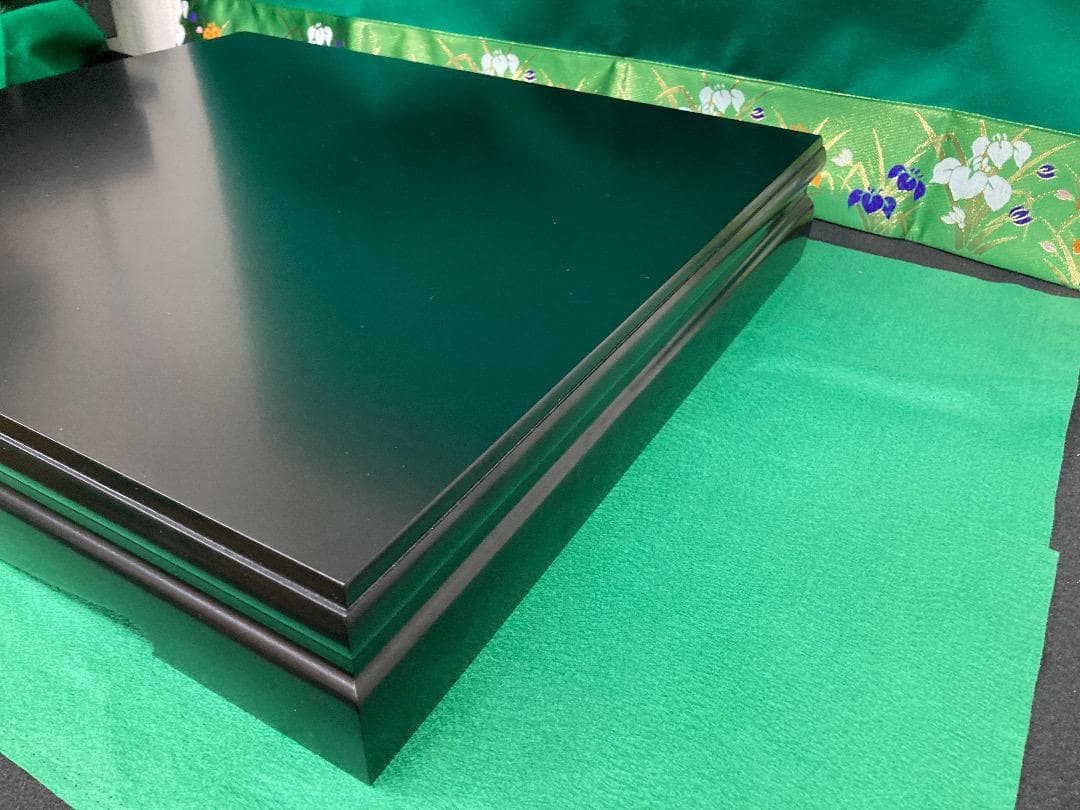 E35 訳あり特価！高級黒塗り台　巾55㎝位　五月人形　五月子供大将　五月鎧