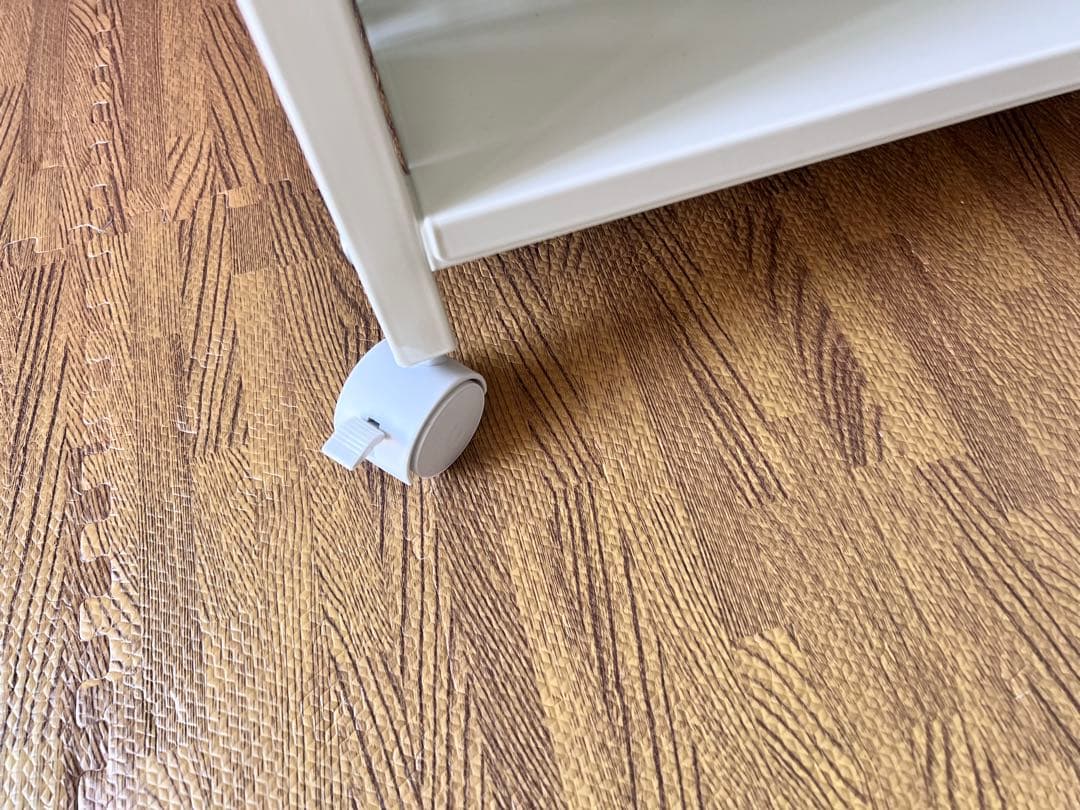 送料込★美品★ディノス　頑丈押し入れ収納ワゴン ホワイト幅45 白　キャスター付