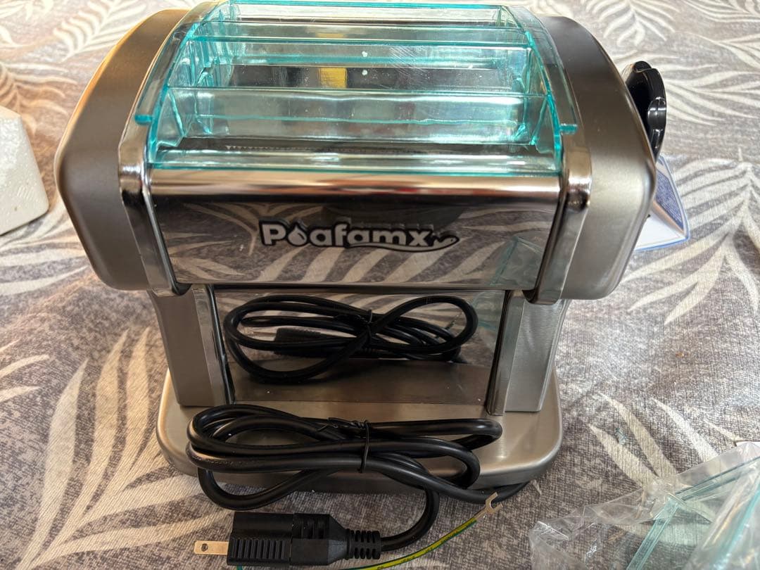 製麺機 電動 パスタマシン 2カッター 家庭