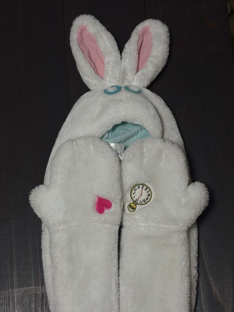 ディズニー 不思議の国のアリス 白うさぎ マフラーキャップ - メルカリ