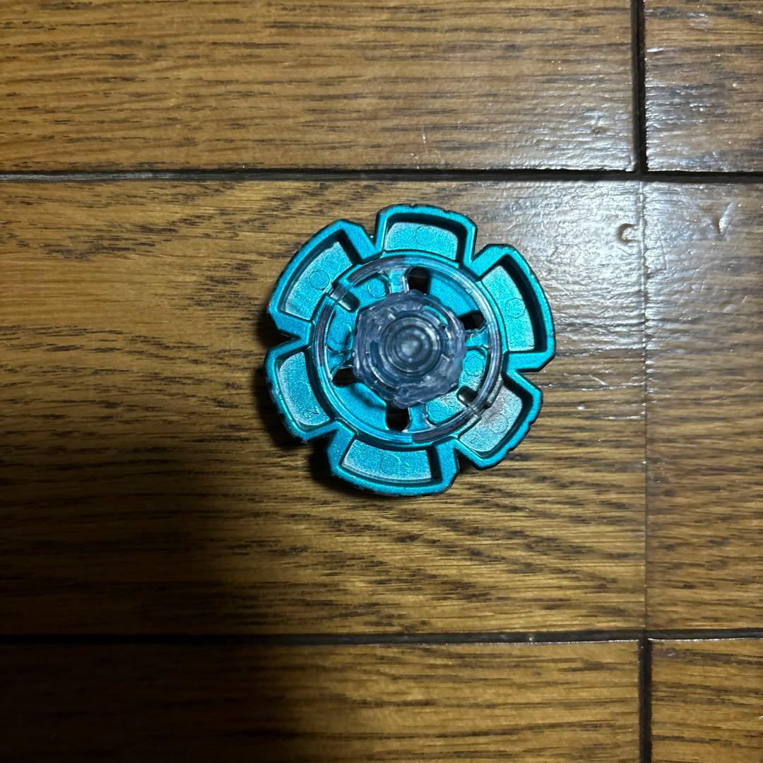 メタルファイトベイブレード カウンターレオーネD125B - メルカリ