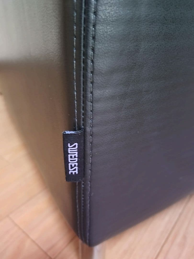 SWEDESE/ラウンジ 1pソファ 総革 デザイナーズ　未使用品 B
