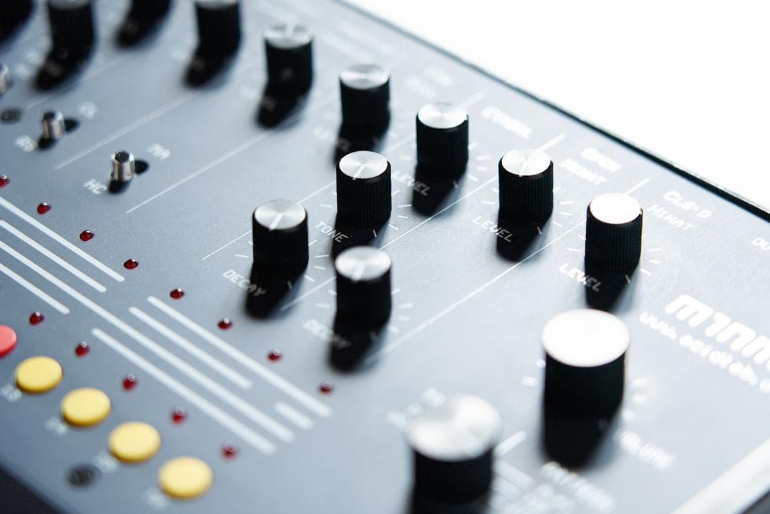 Acidlab miami アナログ ドラムマシン