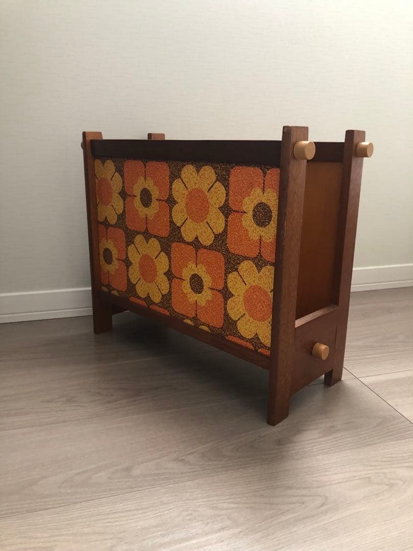 【希少】ヴィンテージレトロ　花柄木製マガジンラック