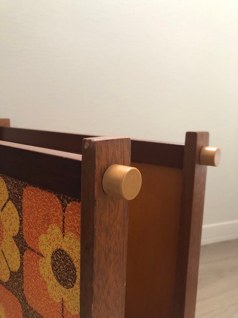 【希少】ヴィンテージレトロ　花柄木製マガジンラック