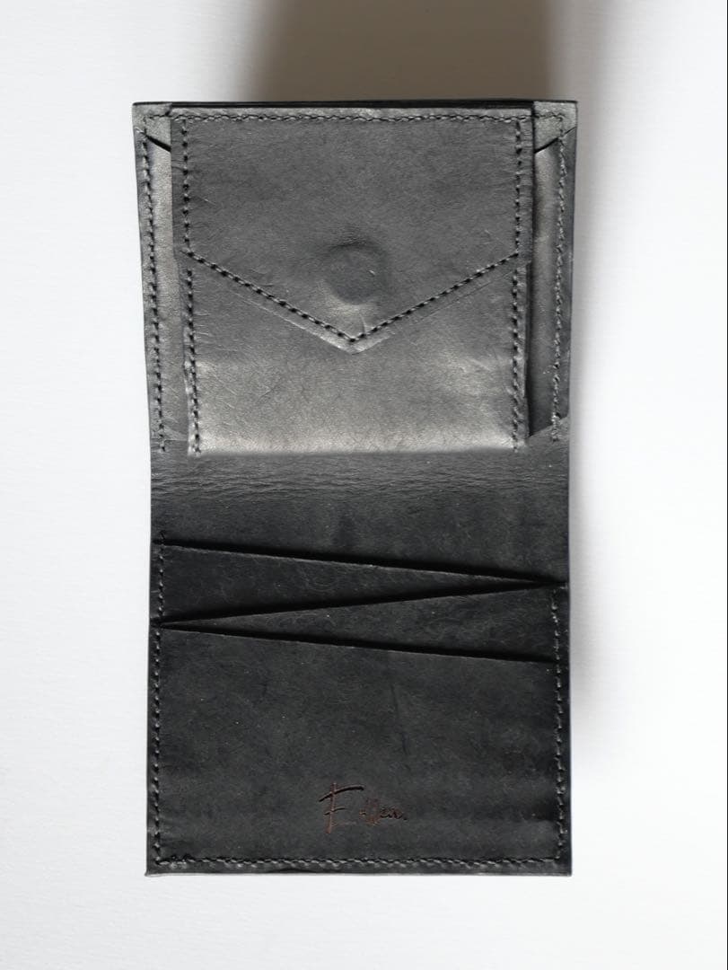 Erllen. 二つ折り財布　イタリアンレザー　マルゴー　黒　ハンドメイド