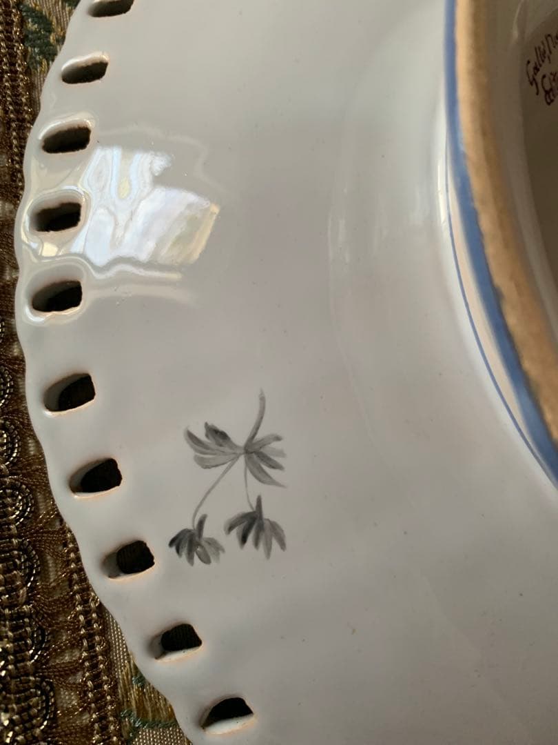 フランスアンティーク　破格エミールガレ細かく描かれた花柄が素敵なコンポティエ！