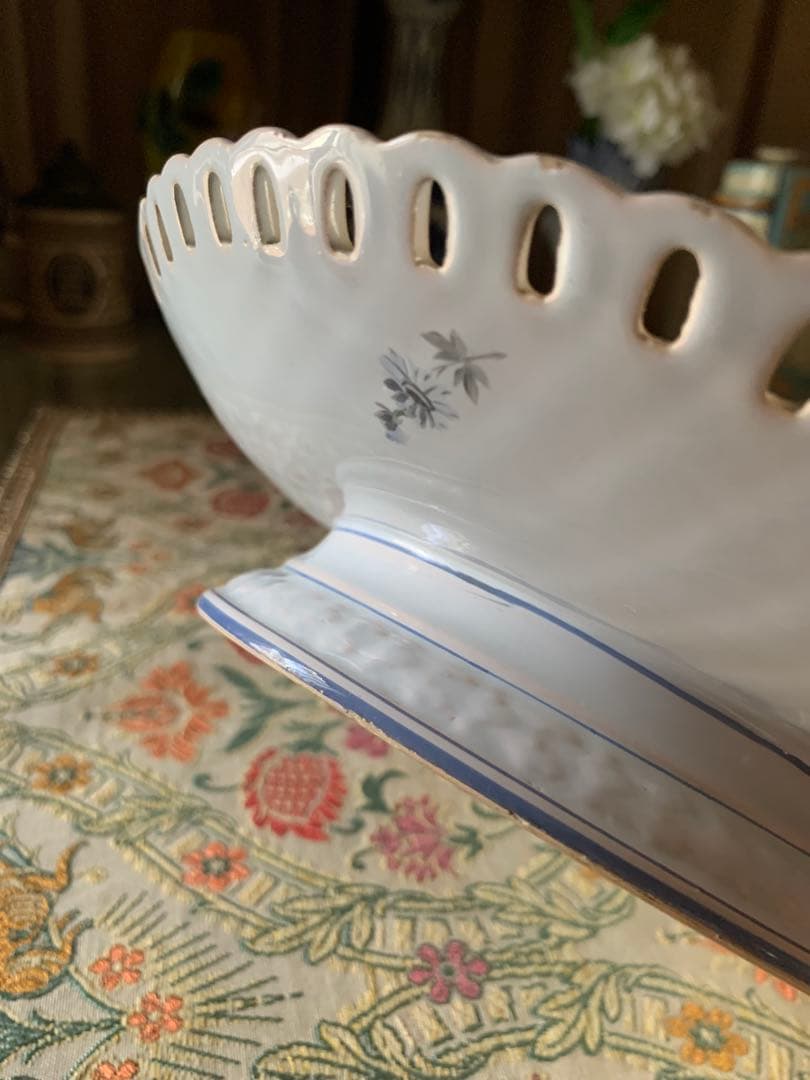 フランスアンティーク　破格エミールガレ細かく描かれた花柄が素敵なコンポティエ！