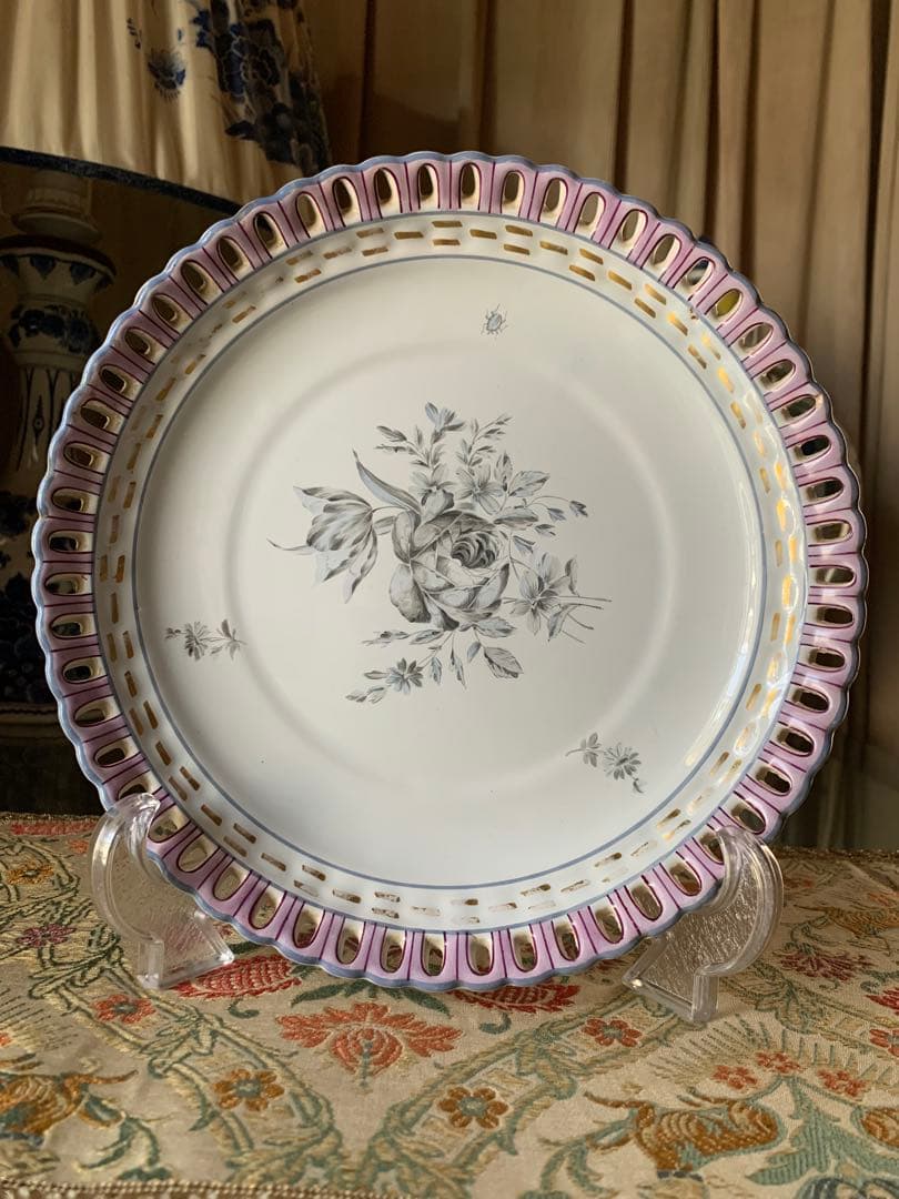 フランスアンティーク　破格エミールガレ細かく描かれた花柄が素敵なコンポティエ！