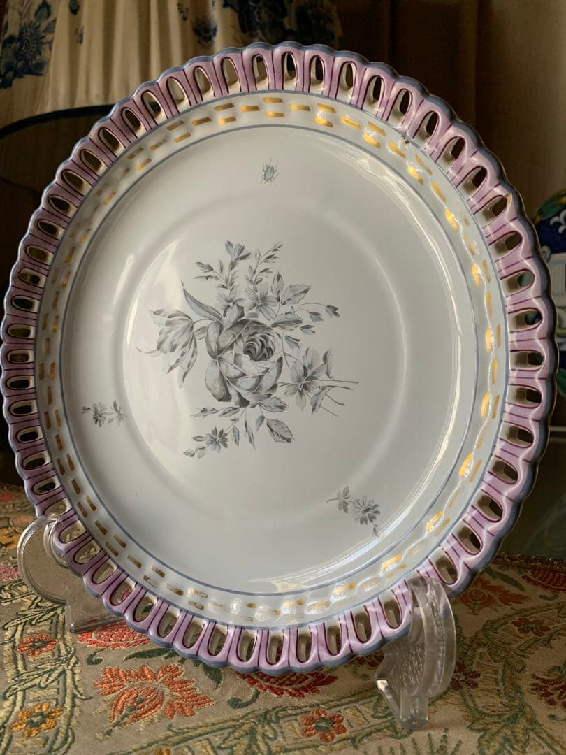 フランスアンティーク　破格エミールガレ細かく描かれた花柄が素敵なコンポティエ！