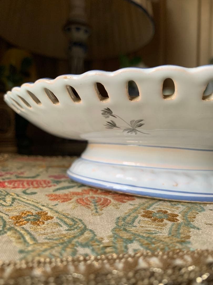 フランスアンティーク　破格エミールガレ細かく描かれた花柄が素敵なコンポティエ！