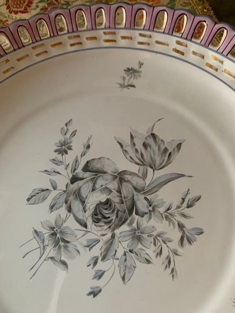 フランスアンティーク　破格エミールガレ細かく描かれた花柄が素敵なコンポティエ！